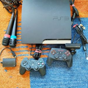 Playstation3 mit 5 Spiele und Zubehör