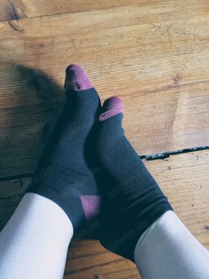 verkaufe getragene Nylons, Slips & Socken ;) Bild 3