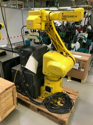 Bosch Scara SR 800 Roboter mit Steuerung + Zelle Schwenkarmroboter mit Aufnahme