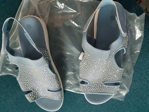 nagelneue wunderschöne Glitzer Sandalen Bild 2