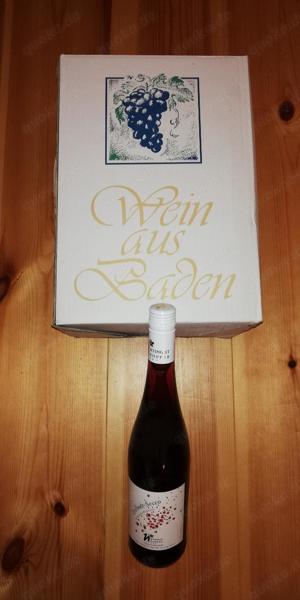 7X 0,75 Erdbeer-Secco 9,8% vom Weingut Nopper Baden aus Raucherfreiem Haushalt