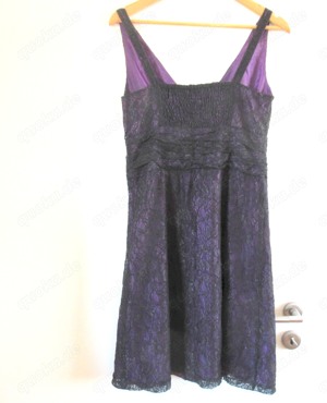 schwarzes Cocktailkleid mit lila durchsch Futter Esprit Gr. 36 38 Bild 3
