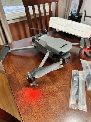 DJI Mavic 3 Classic Kameradrohne