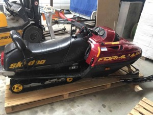 Motorschlitten Schneemobil Skidoo Formula 500