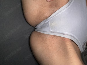 Getragene dreckige Unterwäsche    Nacktbilder