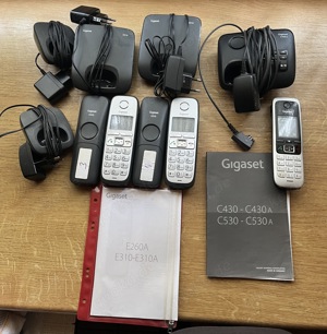 Schnurlostelefon "Gigaset C430A" + 4 Mobilteile "Gigaset E310"