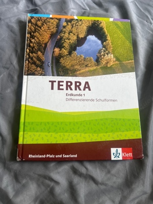 Terra Erdkunde Buch 1