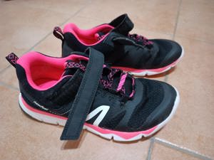 DECATHLON Kinder Sportschuhe Klettverschluss atmungsaktiv - PW540 schwarz rosa Gr.33