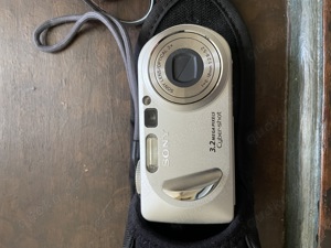 Sony Cybershot 3.2 mit Ladekabel Bild 2