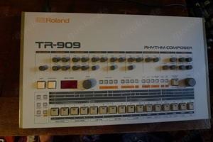 Roland TR-909 TR 909 Drumcomputer Drum Machine Kult Analog Original
