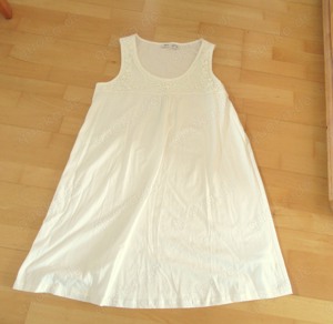 Neues weißliches Kleid Sommerkleid oben Häckelmuster o Arm bpc L