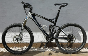 Mountainbike Ghost AMR 7500 Actinum Edition