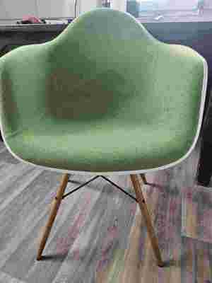 4 Original Vitra Eames Plastic Armchair DAL Vollpolster