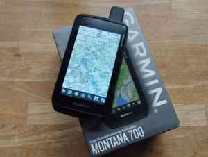GPS Garmin Montana 700 mit Halterung für Fahrrad