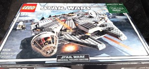 Lego--Star Wars 4504 Millenium Falco