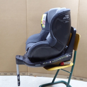 Römer Kindersitz Dualfix M i Size, bis 18 kg, 61-105 cm, isofix, guter Zustand