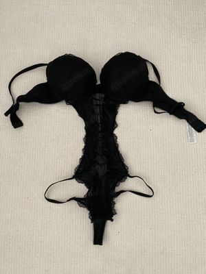 Getragene feuchte Unterwäsche Duftslip Slips Strings Tangas Pantys Bikinis Bodys usw. Bild 7