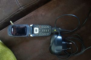 Samsung SGHX660 Handy in schwarz und silber
