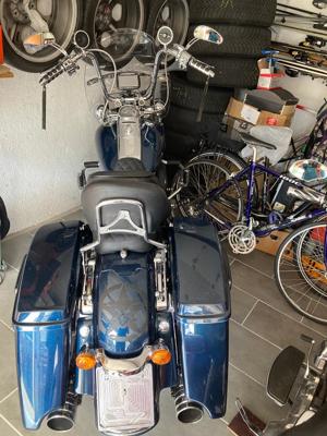 2 Harley-Davidson-Top-Zustand-1x FD2 Switchback(Weinrot) und 1x Road-King Rolling-Thunder(Blau) 