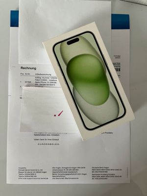 Apple iPhone 15 256GB Neu mit Rechnung versiegelt