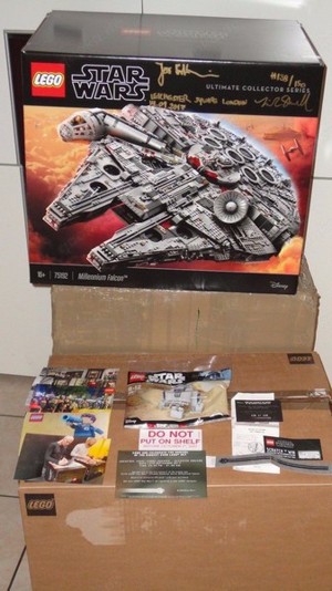 Lego Star Wars 75192 Millennium Falcon Nr 138150 signed Designer Unterschrift 