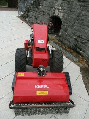 Köppl HA 14-16 Hydro Athlet Geräteträger mit Schlegelmulcher 80 cm