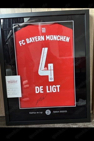 gerahmtes De Ligt Trikot unterschrieben und Zertifikat 