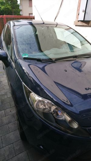 Verkaufe Ford Fiesta  nur 34000 Km gefahren.