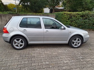 VW Golf 1.6 Highline 105PS