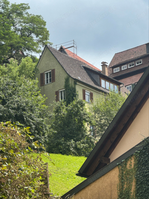 Renovierungsbedürftiges Einfamielenhaus mit 6,5Zimmer und Garten zum Mieten in Altensteig