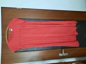 Ein schönes Falten-Kleid, Neu, Made In Italy 