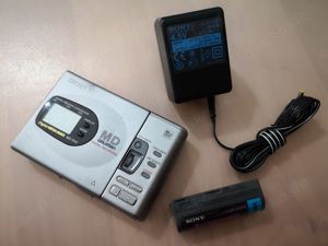 Sony MZ-R35 Walkman MD Player Portable Minidisc Recorder