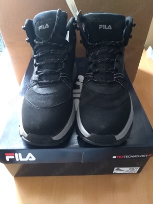 FILA Herrenschuhe NEU UNGETRAGEN gr. 44 Schwarz