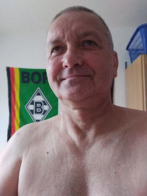 Suche nach einer Frau für ein Sex Abenteuer  Bild 2