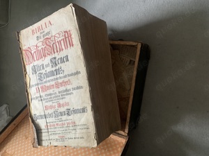 Bibel Restaurierungsbedürftig aus dem Jahr 1729