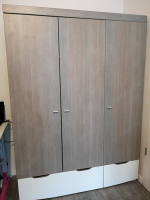 Kinder Kleiderschrank