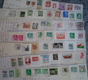 450 verschiedene Briefmarken aus aller Welt, von alt bis neu, 50er Jahre bis heute, gestempelt, 1a