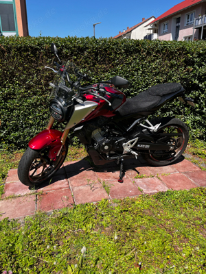 Honda CB125R