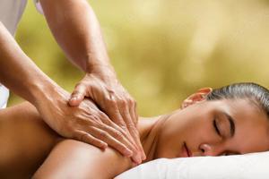 Lass Dich von einer heißen Tantra-Massage verzaubern