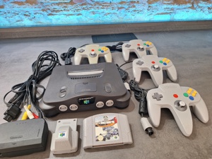 Nintendo 64 Konsole mit Spiel & Zubehörpaket | 4x Original N64 Controller