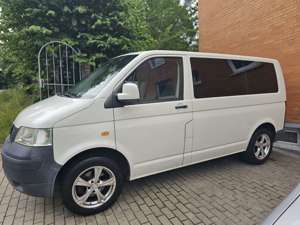 Volkswagen T5 Caravelle Kurz (9 Sitzer)