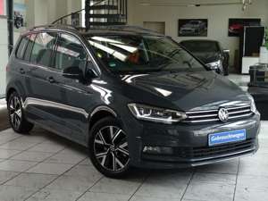 Volkswagen Touran 1.5 TSI Comfortline DSG 7Sitzer ACC