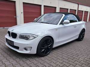 BMW 118 i Cabrio LEDER-PDC-TEMPO-SCHECKHEFTGEPFLEGT