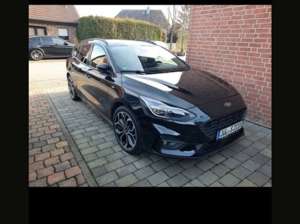 Ford Focus 1.5 EcoBoost Start-Stopp-System ST-LINE