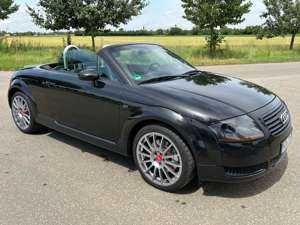 Audi TT Roadster 1.8 T Original schwarz/schwarz