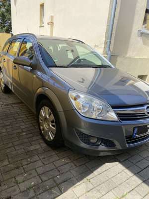 Opel Astra Astra Caravan Diesel 1.9 CDTI Caravan DPF Automati