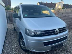 Volkswagen T5 Multivan Startline / 2.0L / 7 Sitzer