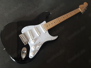 Voodoo Strat sparkle black, reversed Headstock, Fender TexMex-PUs