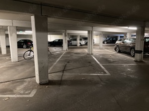 1 Tiefgaragenplatz ab sofort frei