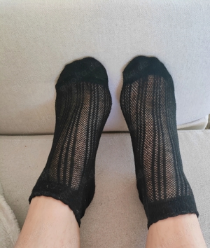 Getragene Socken schwarz spitze Bild 2